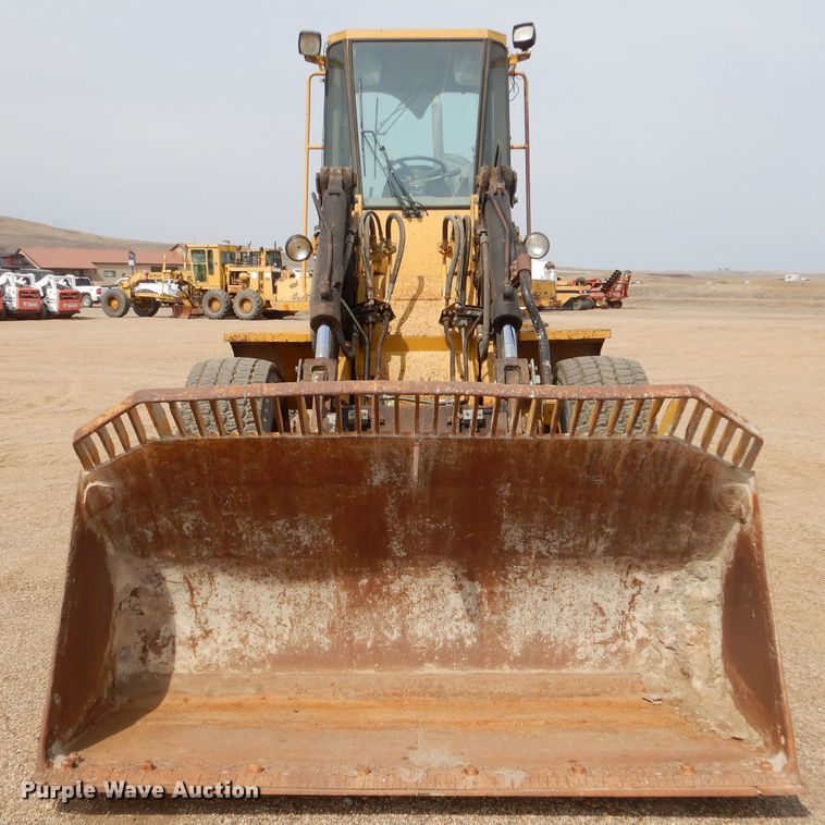 image for item MX9944 1992 Caterpillar IT28B  integrated tool carrier