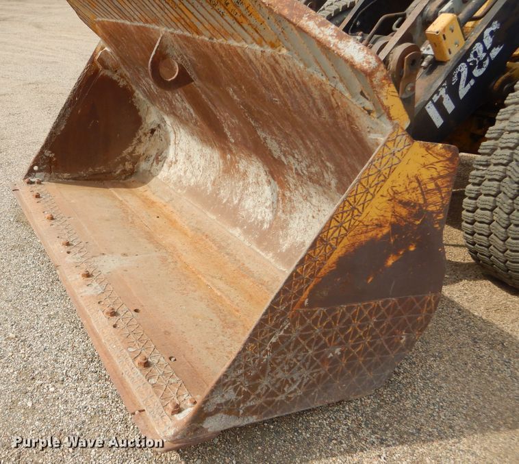 image for item MX9944 1992 Caterpillar IT28B  integrated tool carrier