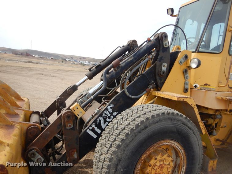 image for item MX9944 1992 Caterpillar IT28B  integrated tool carrier