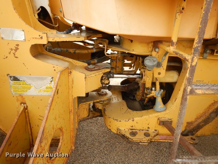 image for item MX9944 1992 Caterpillar IT28B  integrated tool carrier