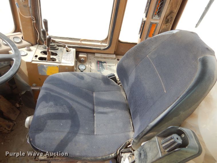 image for item MX9944 1992 Caterpillar IT28B  integrated tool carrier