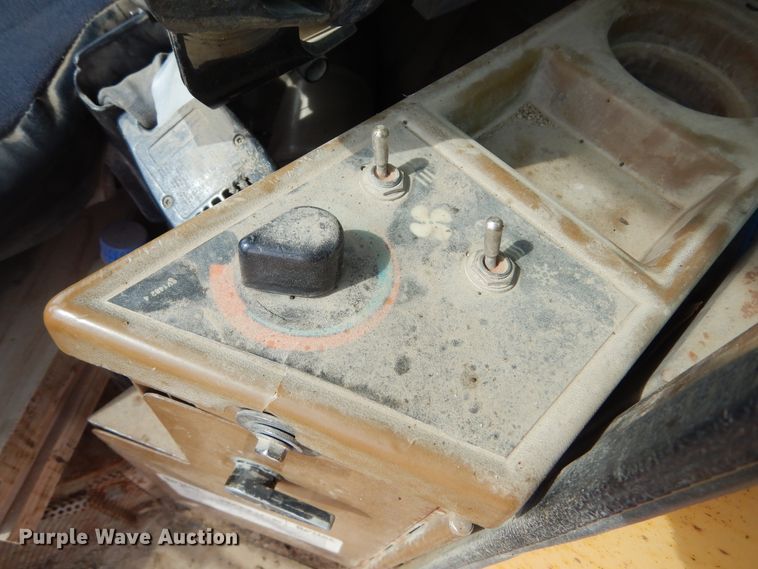 image for item MX9944 1992 Caterpillar IT28B  integrated tool carrier