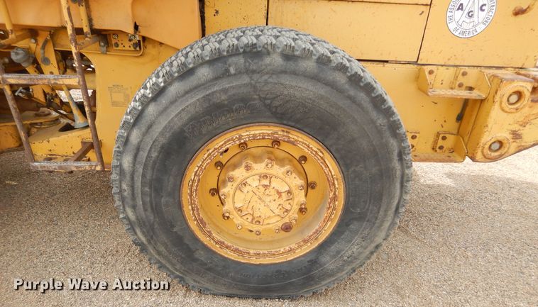 image for item MX9944 1992 Caterpillar IT28B  integrated tool carrier