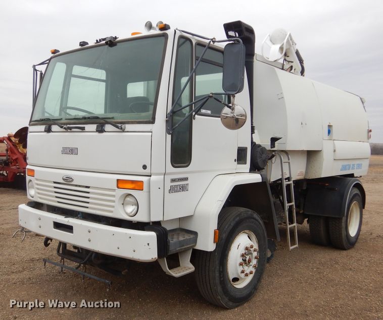 image for item MX9956 2001 Sterling SC-7000  street sweeper truck