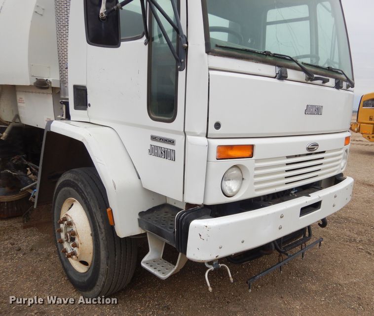 image for item MX9956 2001 Sterling SC-7000  street sweeper truck