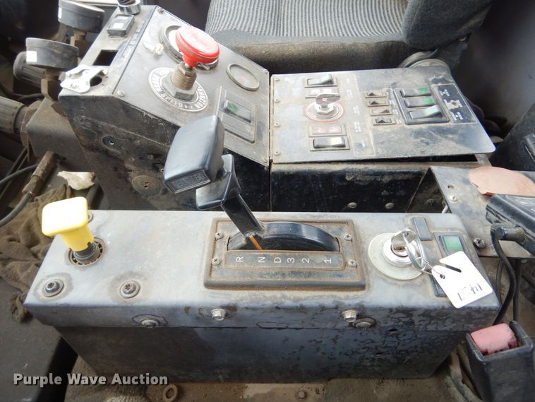 image for item MX9956 2001 Sterling SC-7000  street sweeper truck