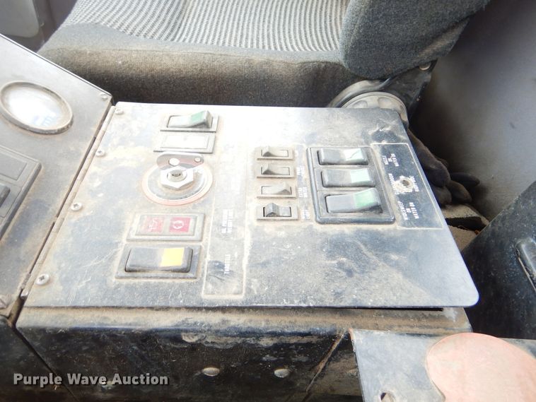 image for item MX9956 2001 Sterling SC-7000  street sweeper truck