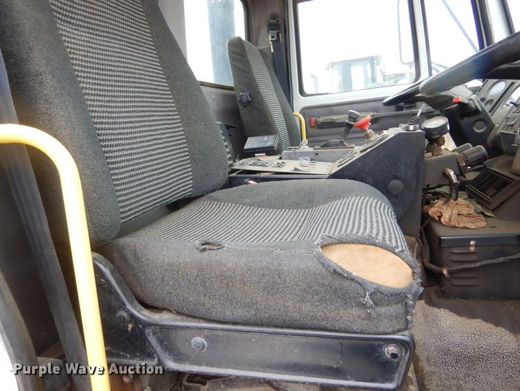 image for item MX9956 2001 Sterling SC-7000  street sweeper truck