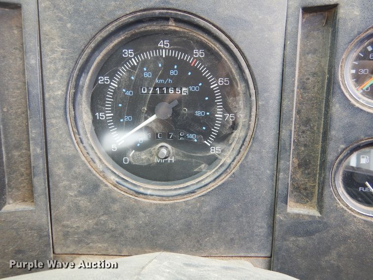 image for item MX9956 2001 Sterling SC-7000  street sweeper truck