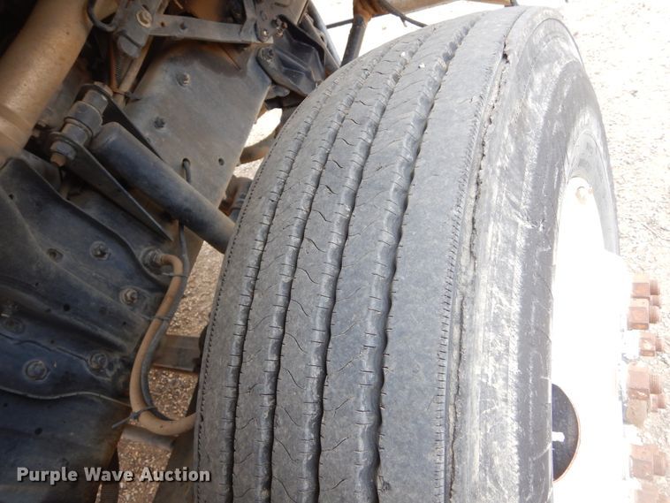 image for item MX9956 2001 Sterling SC-7000  street sweeper truck