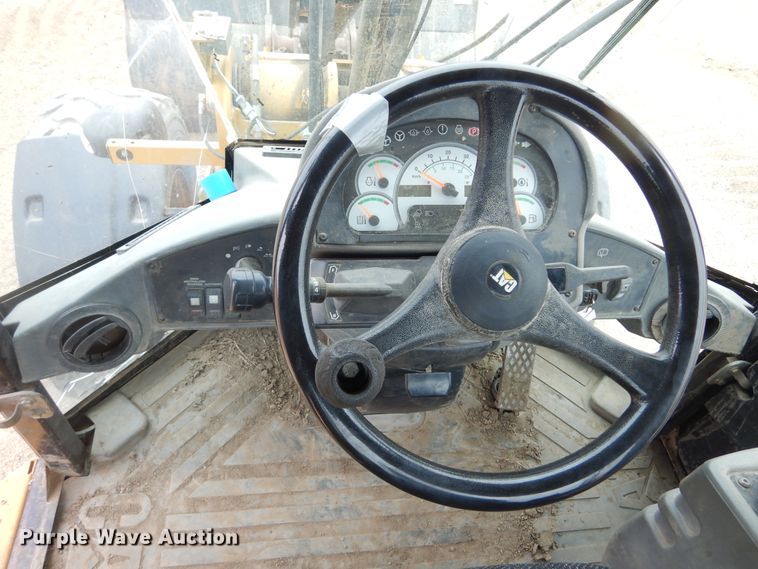 image for item MX9958 2006 Caterpillar 930G  wheel loader