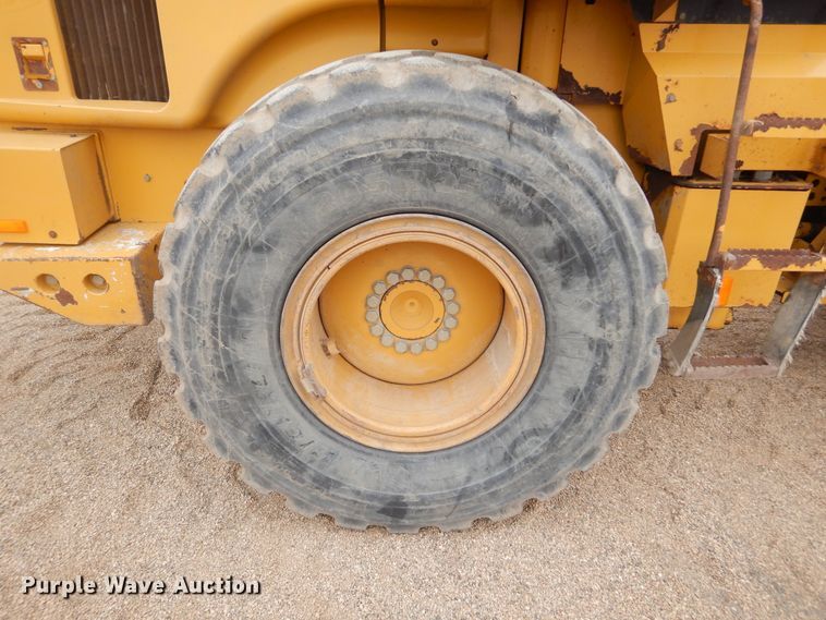 image for item MX9958 2006 Caterpillar 930G  wheel loader