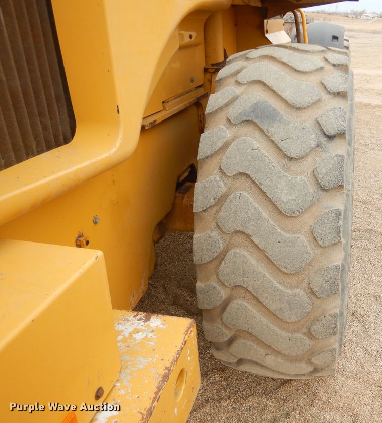 image for item MX9958 2006 Caterpillar 930G  wheel loader