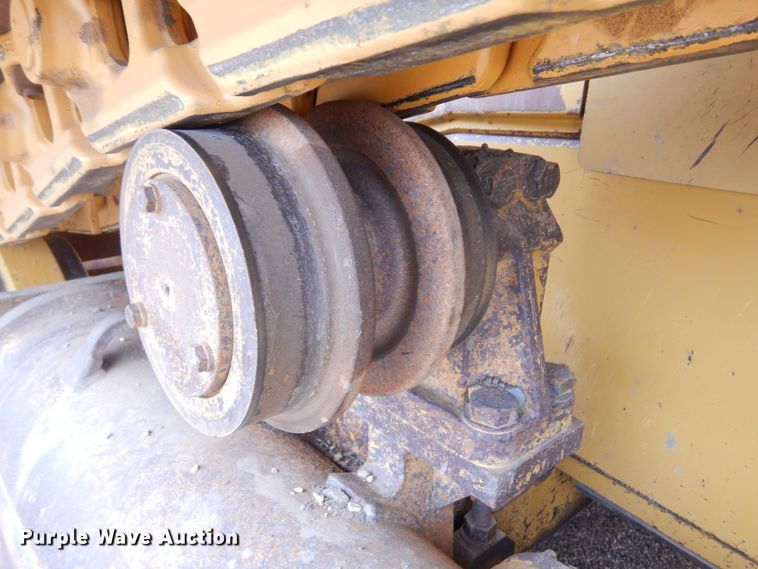 image for item MX9959 2006 Caterpillar D6R XW Series III  dozer