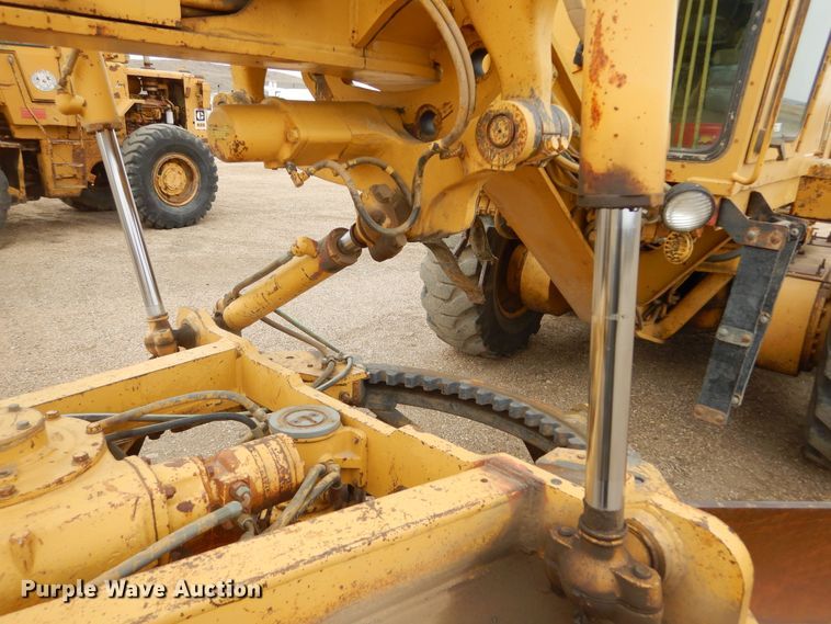 image for item MX9960 1992 Caterpillar 140G  motor grader