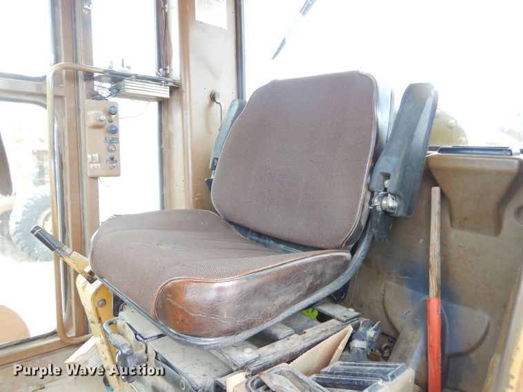 image for item MX9960 1992 Caterpillar 140G  motor grader