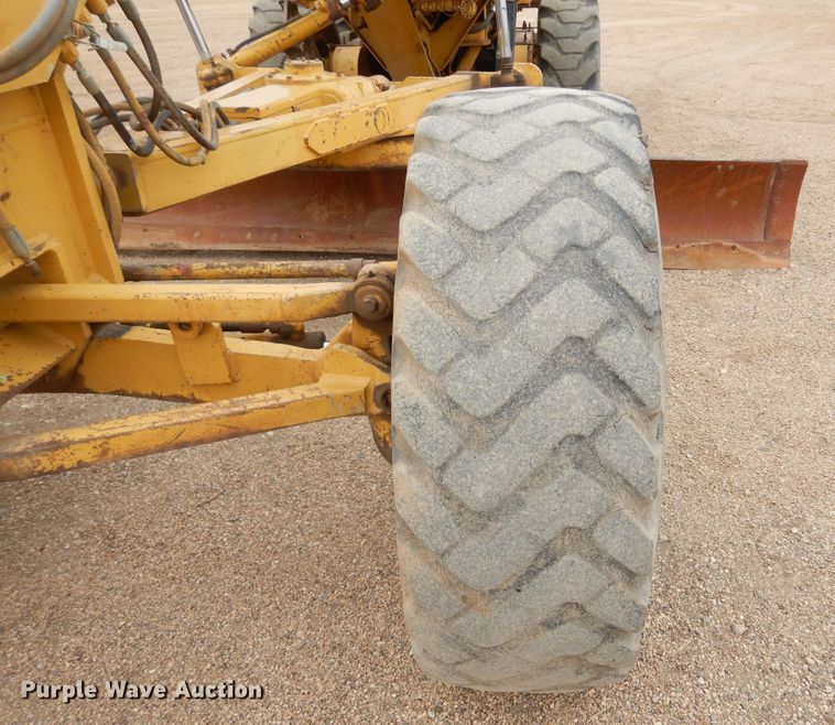 image for item MX9960 1992 Caterpillar 140G  motor grader