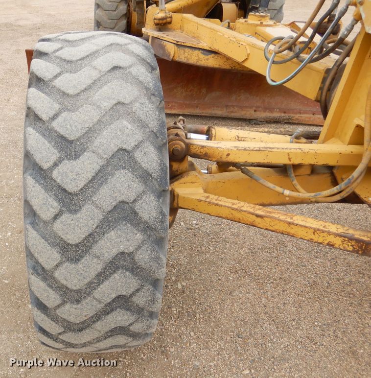 image for item MX9960 1992 Caterpillar 140G  motor grader