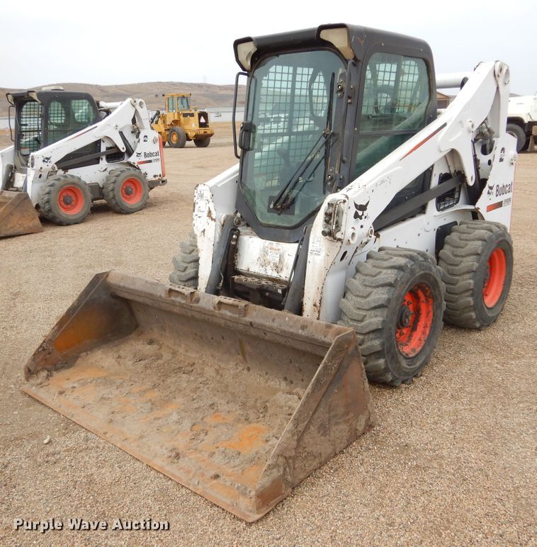 image for item MX9961 2014 Bobcat S650  skid steer loader