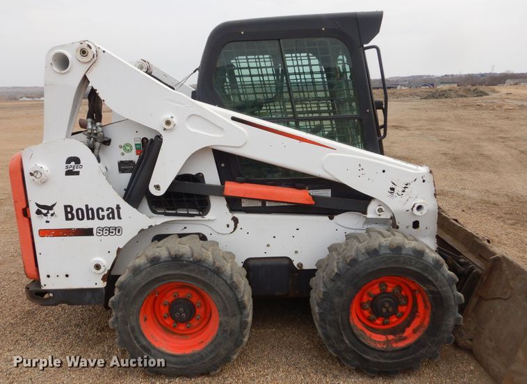 image for item MX9961 2014 Bobcat S650  skid steer loader