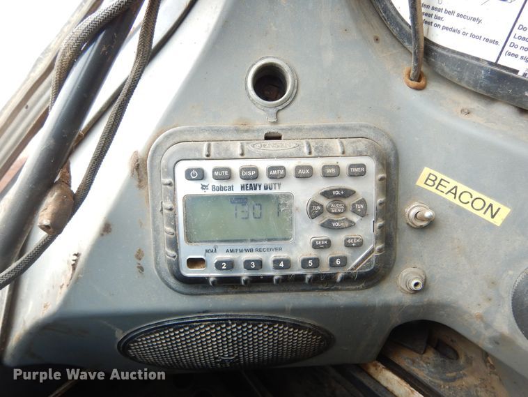 image for item MX9961 2014 Bobcat S650  skid steer loader