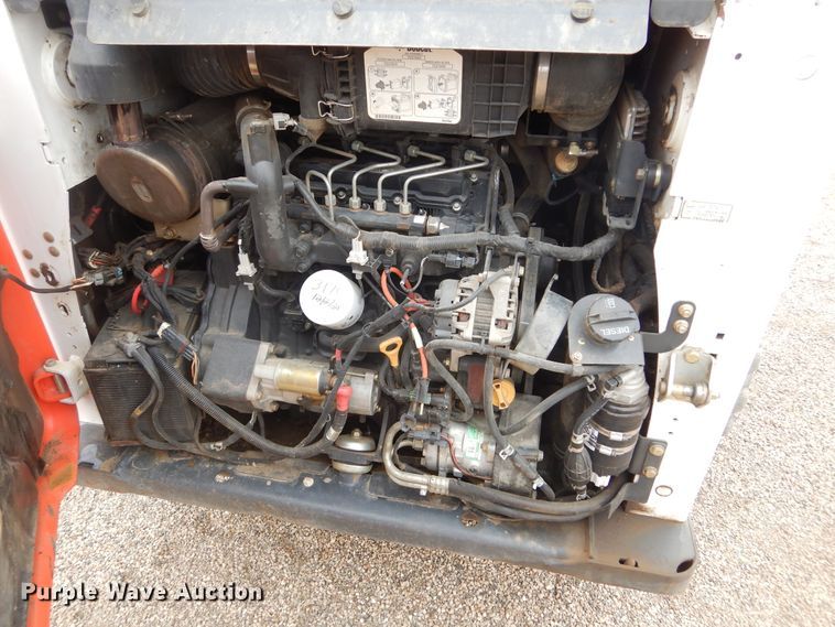 image for item MX9961 2014 Bobcat S650  skid steer loader