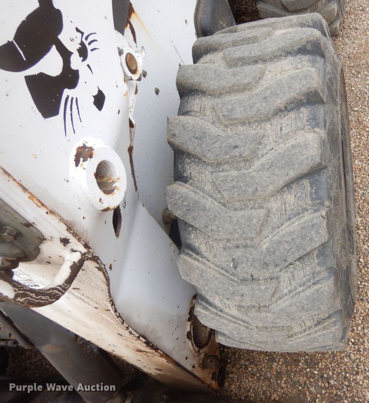 image for item MX9961 2014 Bobcat S650  skid steer loader