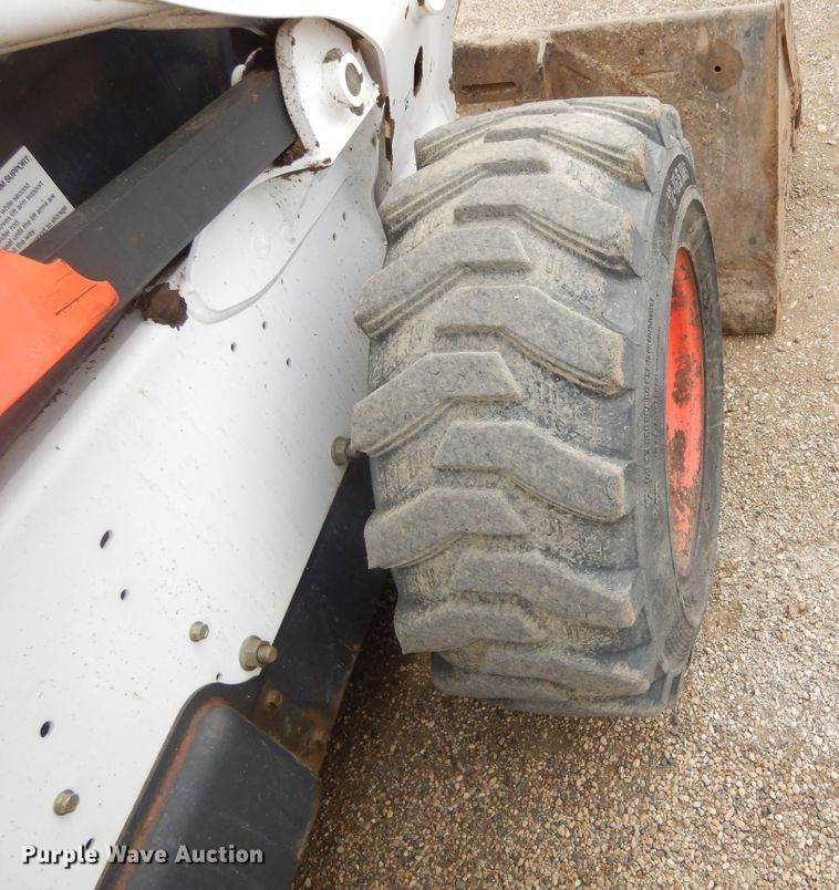 image for item MX9961 2014 Bobcat S650  skid steer loader