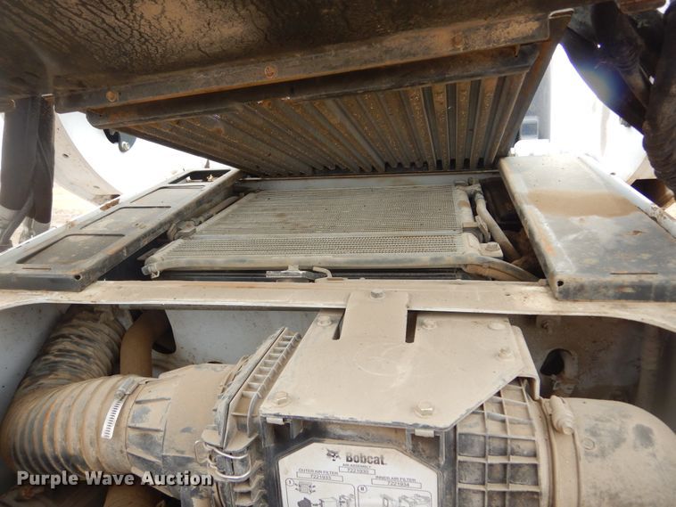 image for item MX9962 2014 Bobcat S650  skid steer loader