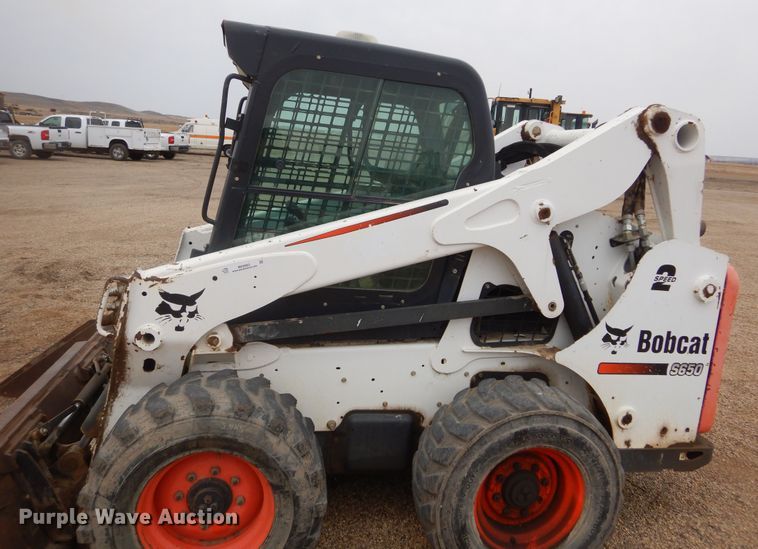 image for item MX9963 2014 Bobcat S650  skid steer loader