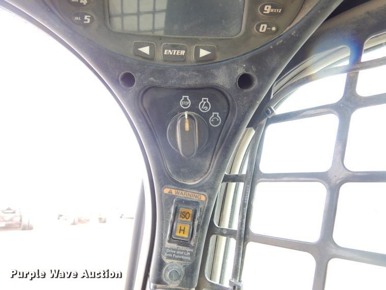 image for item MX9963 2014 Bobcat S650  skid steer loader