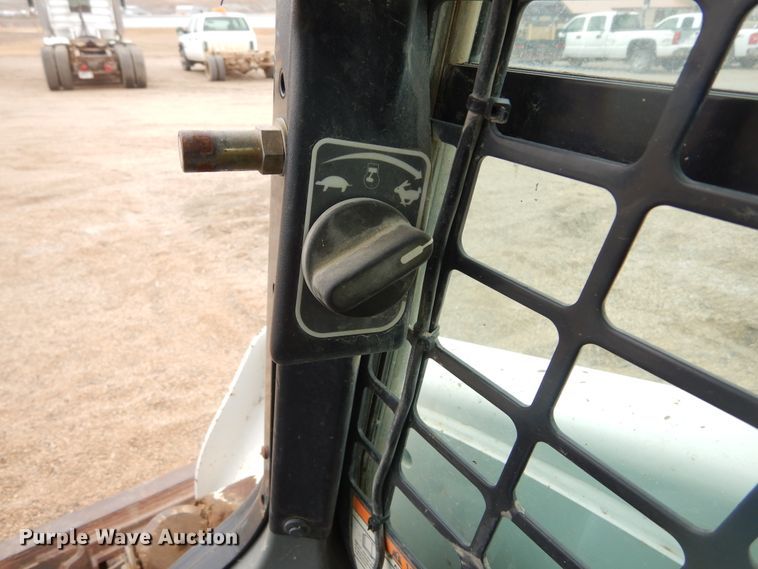 image for item MX9963 2014 Bobcat S650  skid steer loader