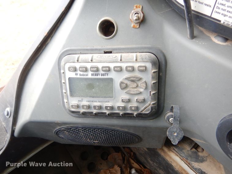 image for item MX9963 2014 Bobcat S650  skid steer loader