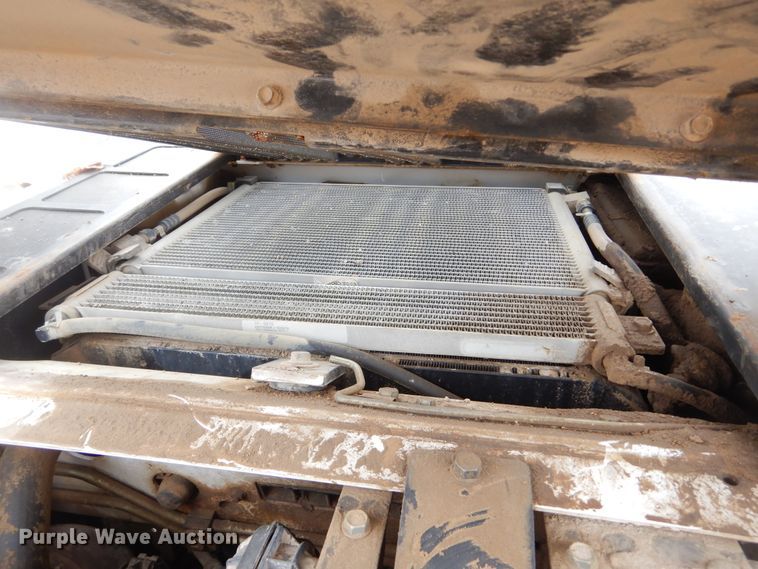 image for item MX9963 2014 Bobcat S650  skid steer loader