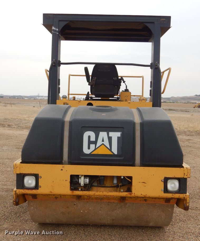 image for item MX9965 1998 Caterpillar CB 534C  double drum roller