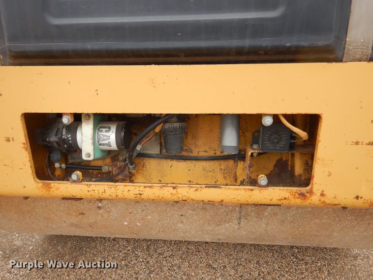 image for item MX9965 1998 Caterpillar CB 534C  double drum roller