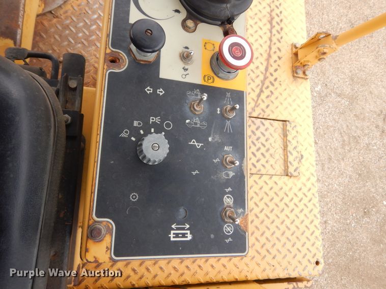 image for item MX9965 1998 Caterpillar CB 534C  double drum roller