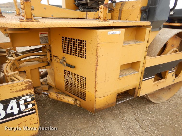image for item MX9965 1998 Caterpillar CB 534C  double drum roller