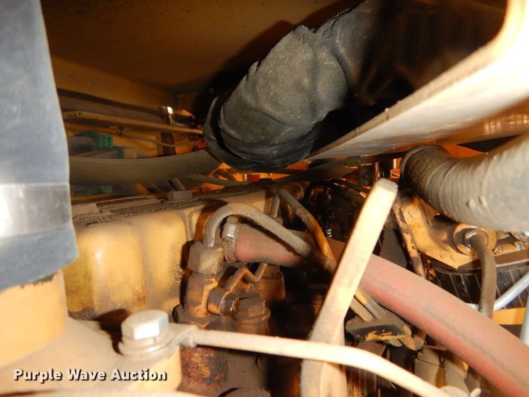 image for item MX9965 1998 Caterpillar CB 534C  double drum roller