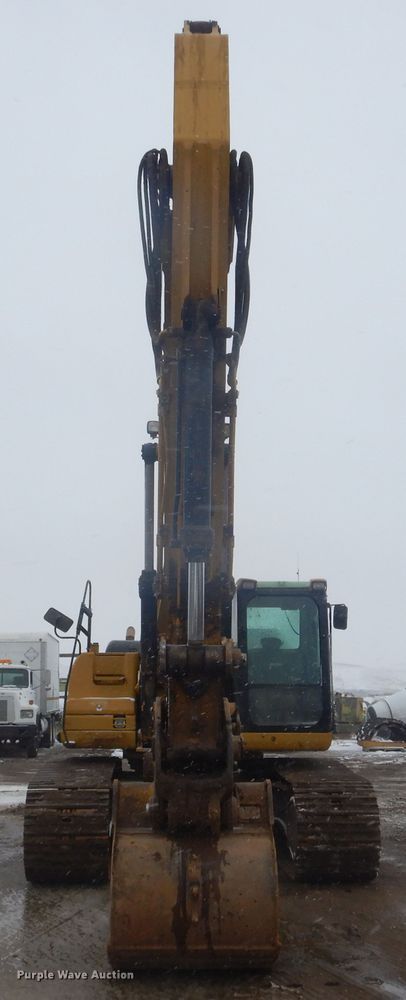 image for item MX9975 2007 Caterpillar 330DL  excavator