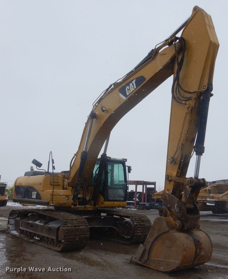 image for item MX9975 2007 Caterpillar 330DL  excavator