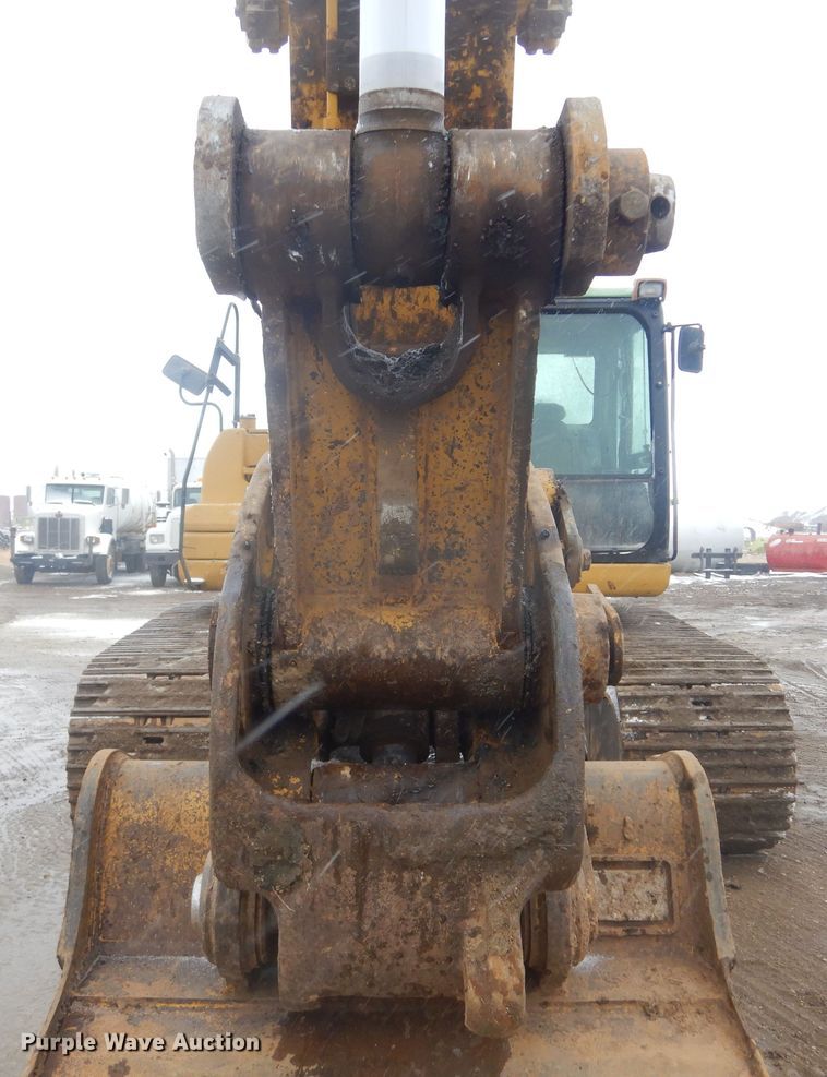 image for item MX9975 2007 Caterpillar 330DL  excavator