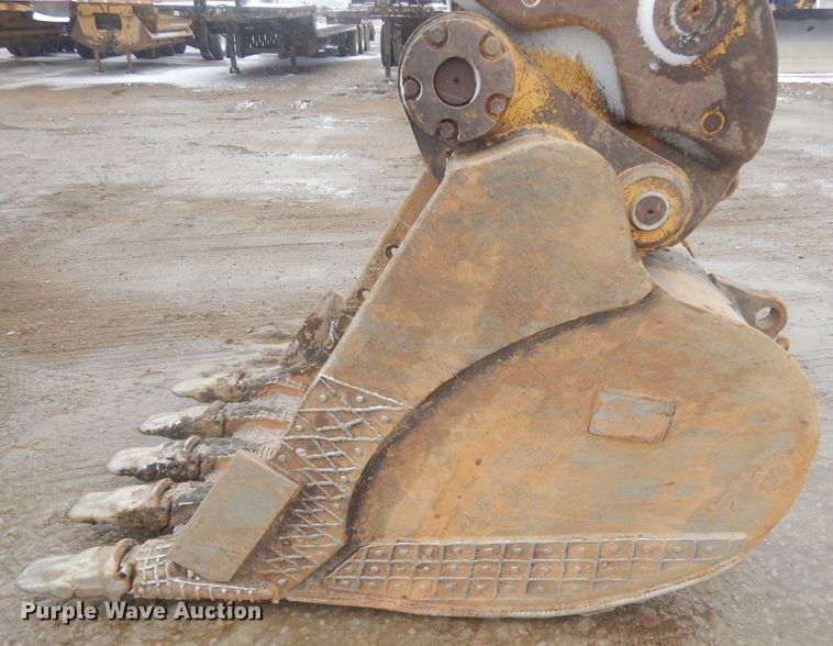 image for item MX9975 2007 Caterpillar 330DL  excavator