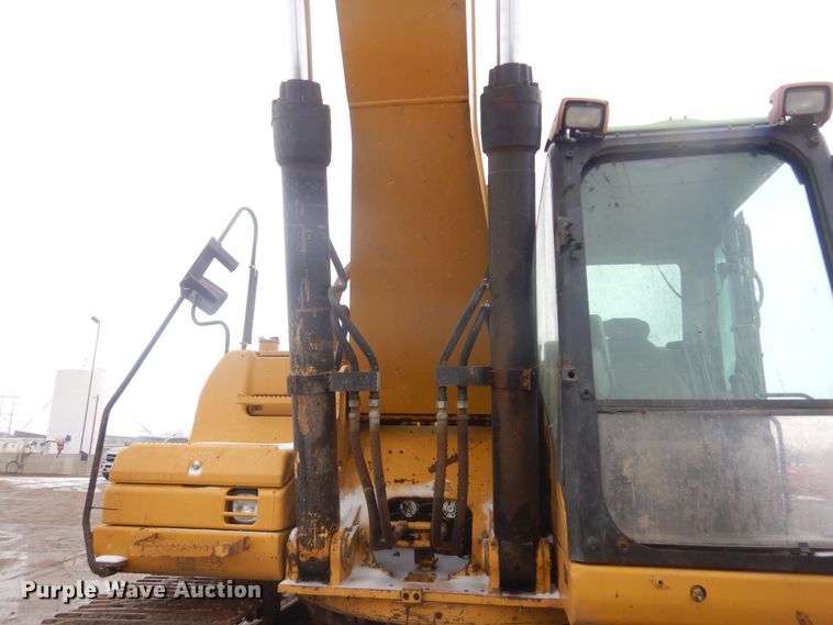 image for item MX9975 2007 Caterpillar 330DL  excavator
