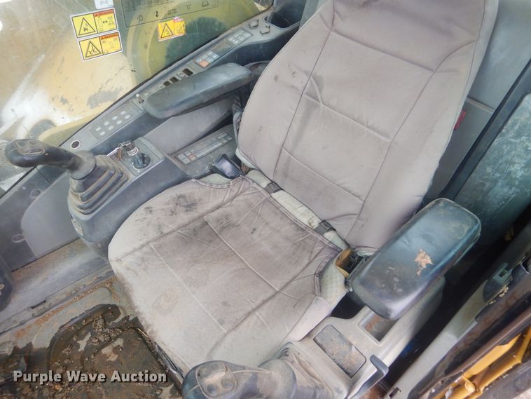 image for item MX9975 2007 Caterpillar 330DL  excavator