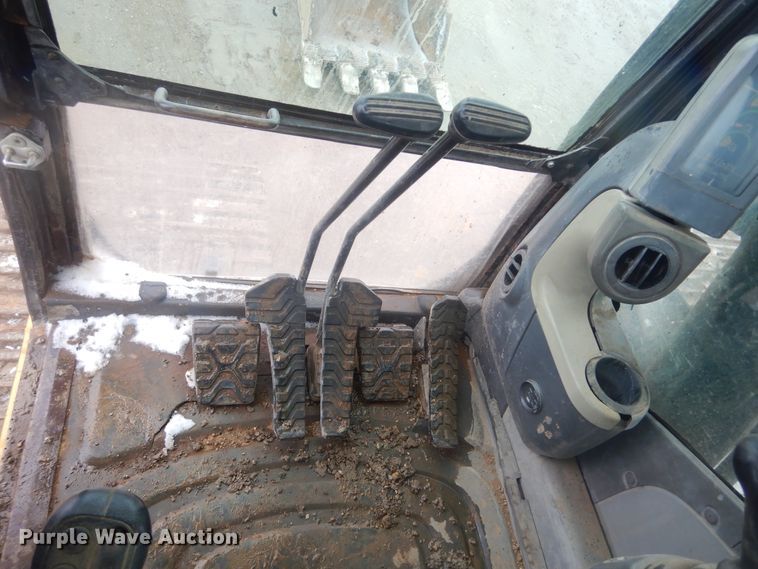 image for item MX9975 2007 Caterpillar 330DL  excavator