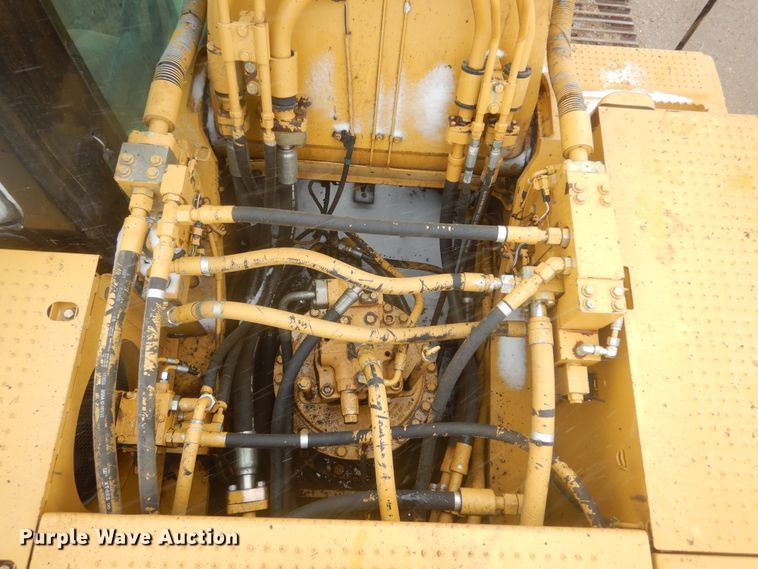 image for item MX9975 2007 Caterpillar 330DL  excavator