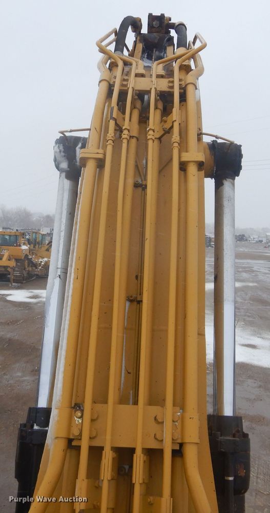 image for item MX9975 2007 Caterpillar 330DL  excavator