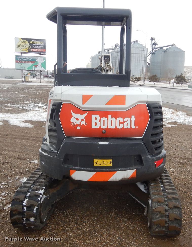 image for item MX9979 2017 Bobcat E35i  mini excavator