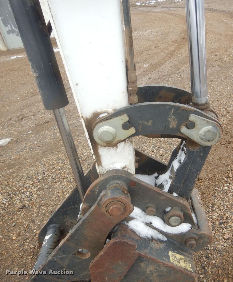 image for item MX9979 2017 Bobcat E35i  mini excavator